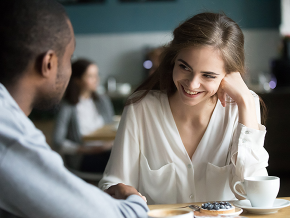 彼氏にこんな質問をしてはダメ 好感度ダウン 破局もあり得る 女性の美学