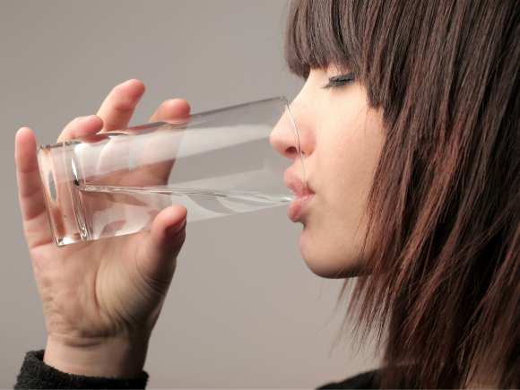 ツボを刺激して余分な水分を排出！水毒を出すツボ押し